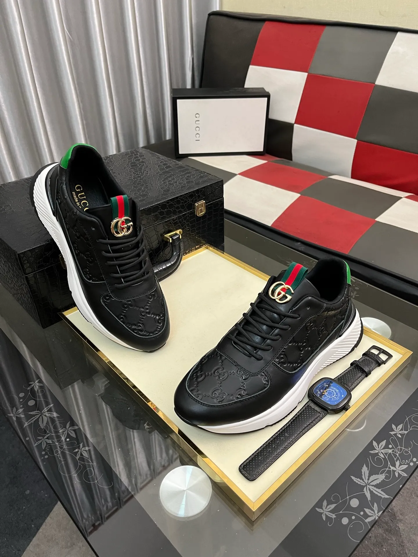 Men's shoes 💰458⌚️⌚️ (GUCCI) Gucci official website men's casual shoes synchronization style, the upper is made of cowhide with imported new brand elements Gucci, showing a good atmosphere, simple design and slip-on style, super versatile, 🐑 leather lining, air-cushion rubber outsole, size 38-442️⃣ colors available